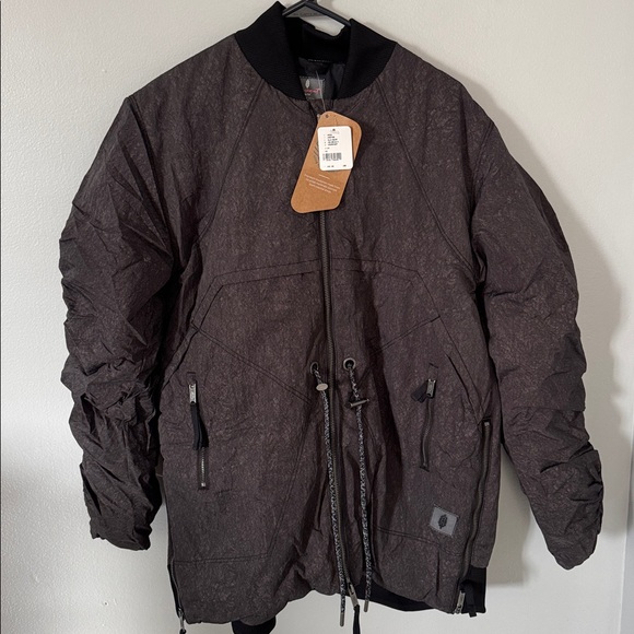 Free People Movement Care Tricked Out Trek Lightweight Puffer Jacket Size XS - Picture 4 of 8